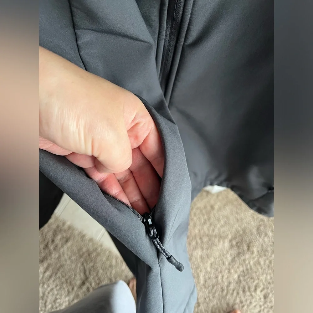 Champion Jacket Women's xl dark grey Hooded Full Zip Lined Windbreaker.Pockets. - Picture 10 of 10